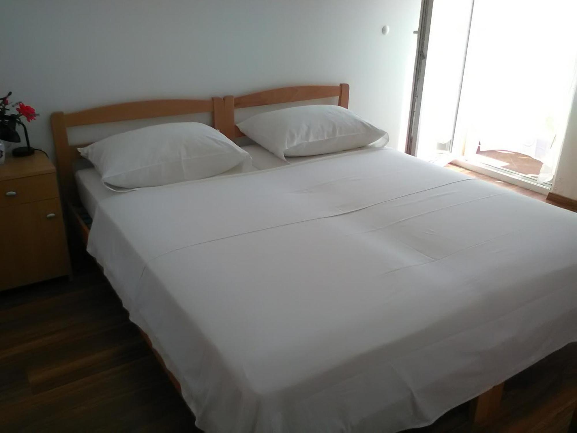 Apartments Zvonimir,Place By The Sea Mirca  Luaran gambar
