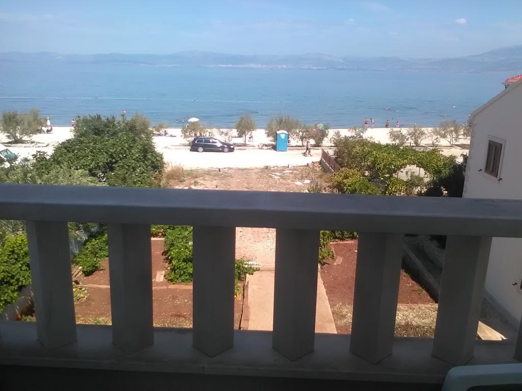 Apartments Zvonimir,Place By The Sea Mirca  Luaran gambar